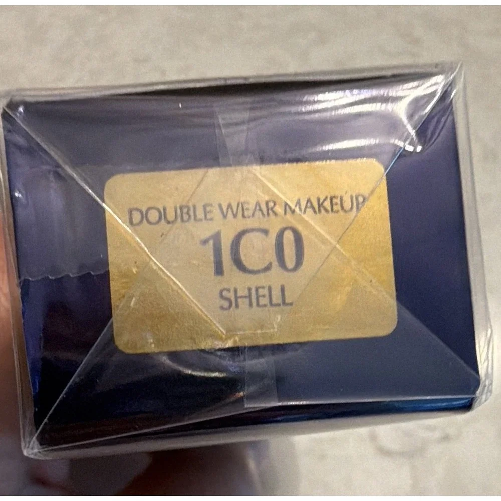 Estee Lauder Double Wear Stay-in-Place Makeup #1C0 SHELL SPF 10- 1oz/30ml (NEW)